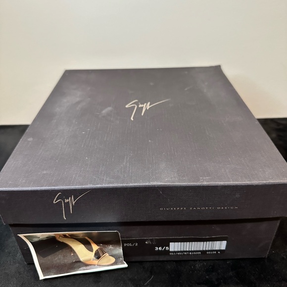 Giuseppe Zanotti Tan and Rose Gold Mirror Metal heels - Like New EU 36.5 - Picture 11 of 11